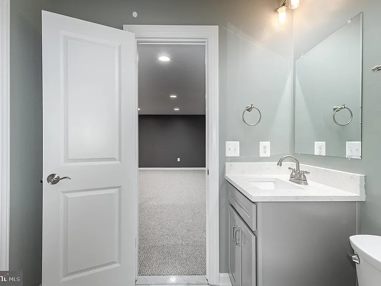 2114 Jellico Ct — Photo 36