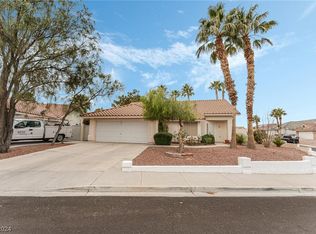 985 Hunters Run Dr, Henderson, NV 89002