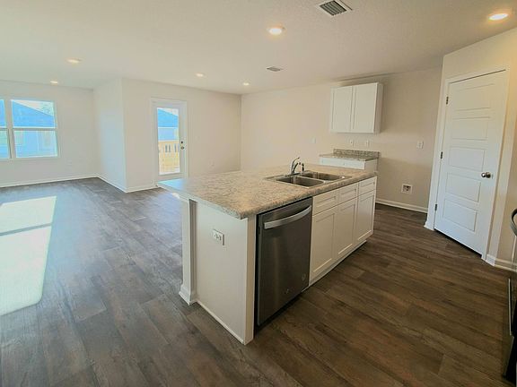 4th image of 5974 Smarty Jones Way