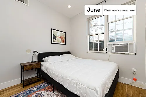 21 Carlton Ave Photo 1