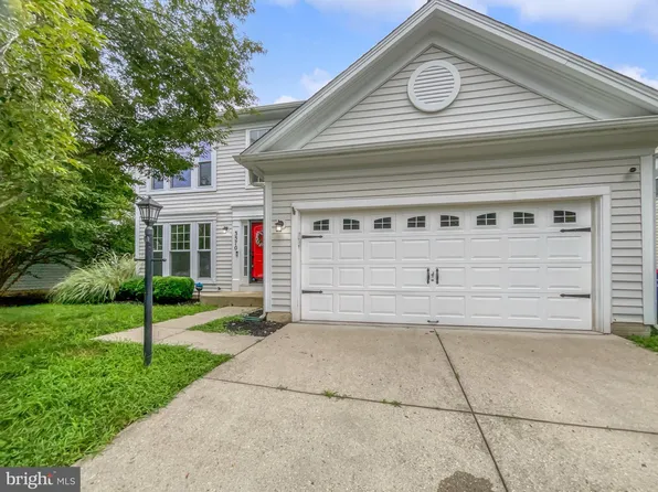 3570 Prince Edward Dr, White Plains, MD 20695