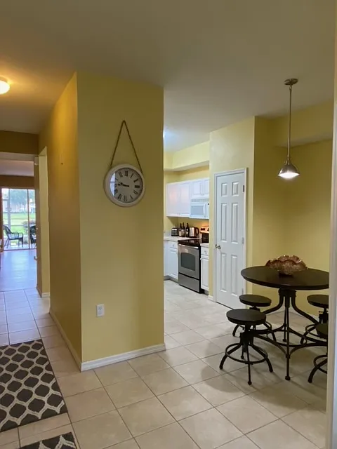 3 bed, 1261 sqft, $2,295 — Photo 4