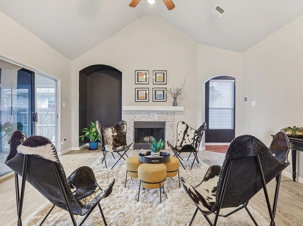 2105 Windsor Farms Dr, Denton, TX 76207