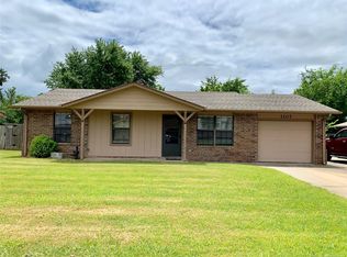 1107 E Maple St, Fort Gibson, OK 74434