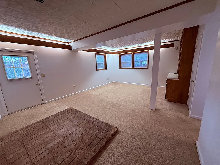 120 Flagg Ct — Photo 8