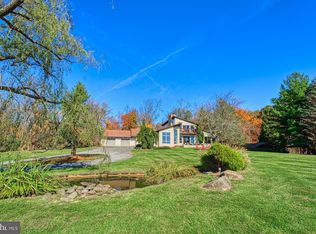 18496 Yellow Schoolhouse Rd, Round Hill, VA 20141