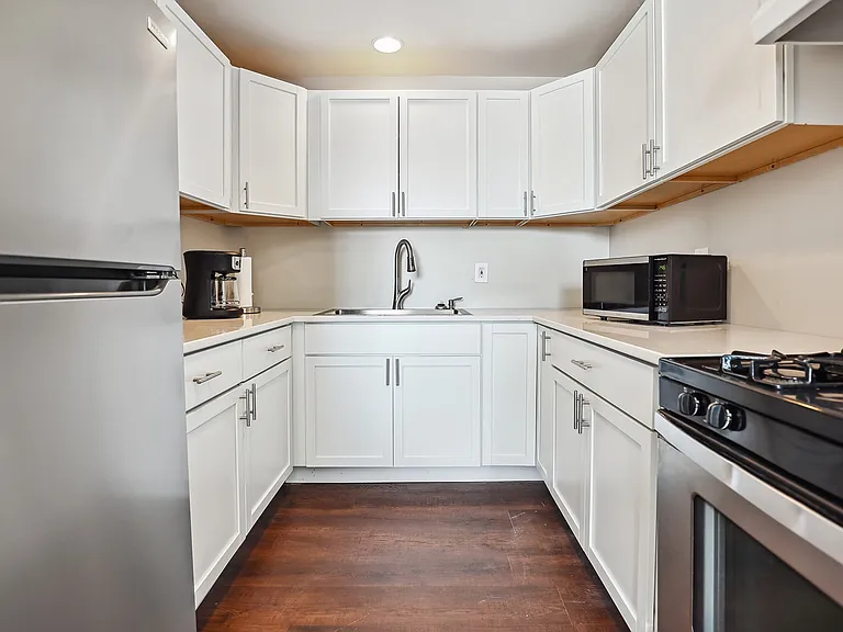 5641 Cates Ave #B-2 — Photo 6