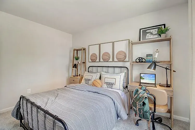 118 Addlestone Cir — Photo 13