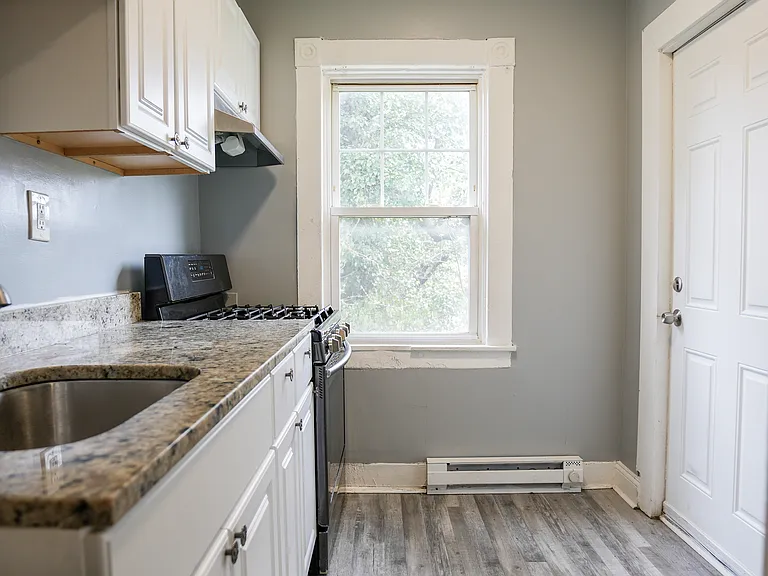 5112 Craig Ave #2 — Photo 9