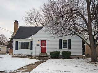 320 Midvale Ave, Lansing, MI 48912