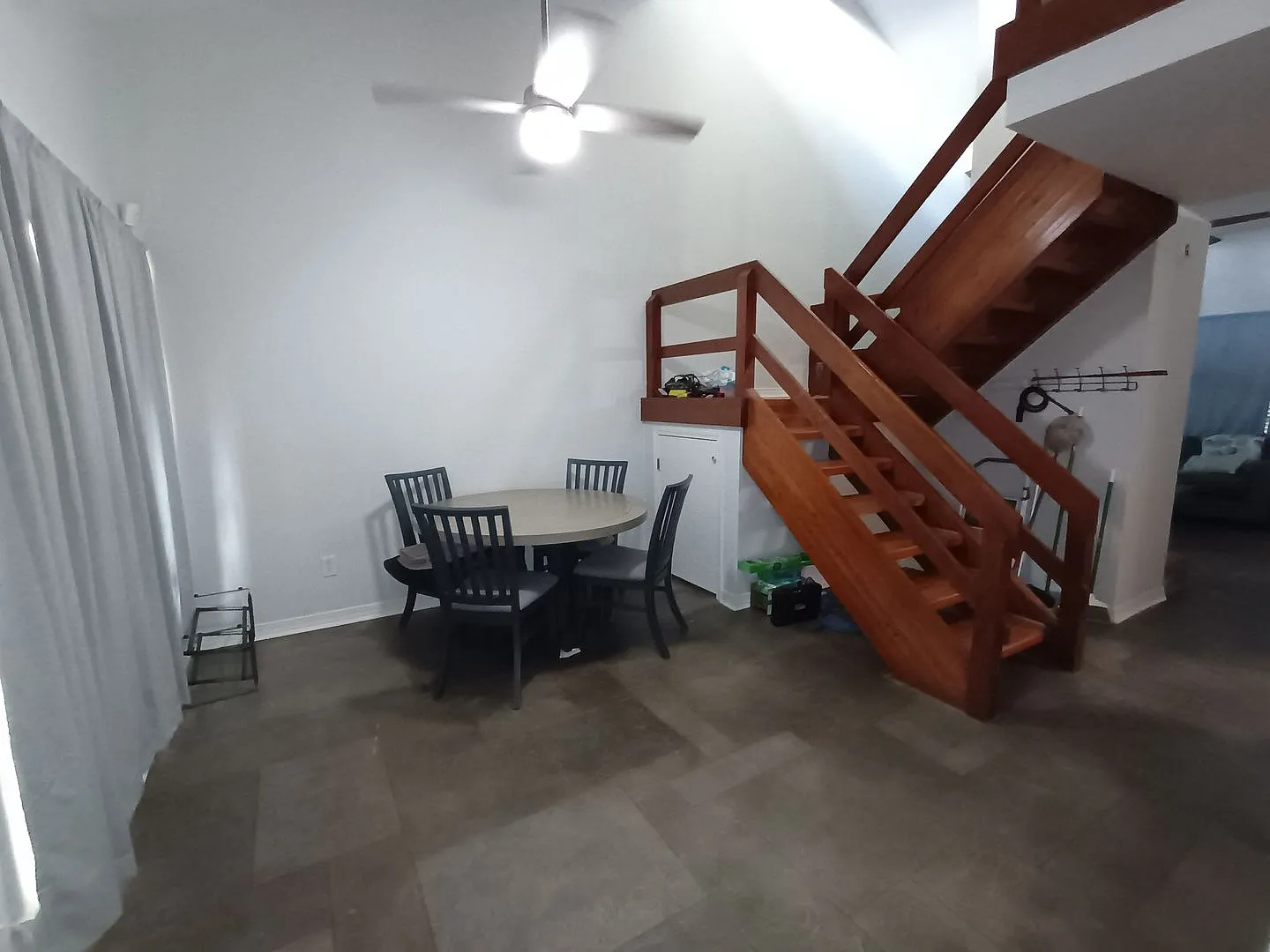 LSU Convenience — Photo 3