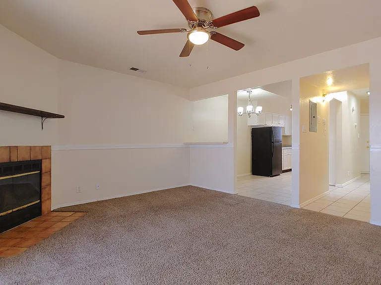 1110-1112 1114 Ortiz Dr — Photo 3