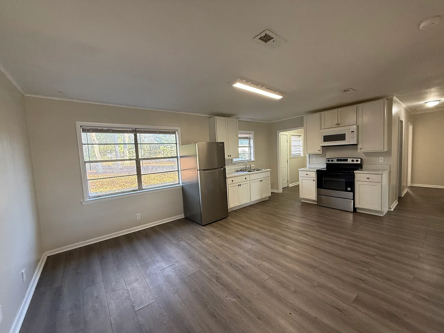 1205 Imperial Dr — Photo 4