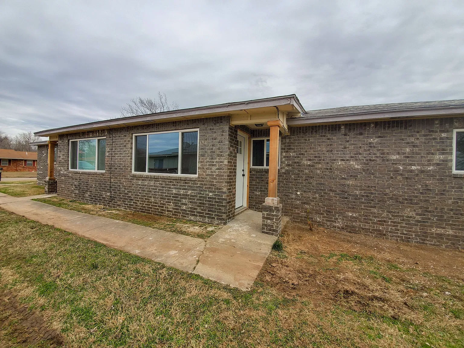 1115 East Parker Street — Photo 3