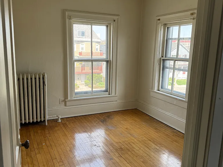 1658 N Van Buren St #2 — Photo 1