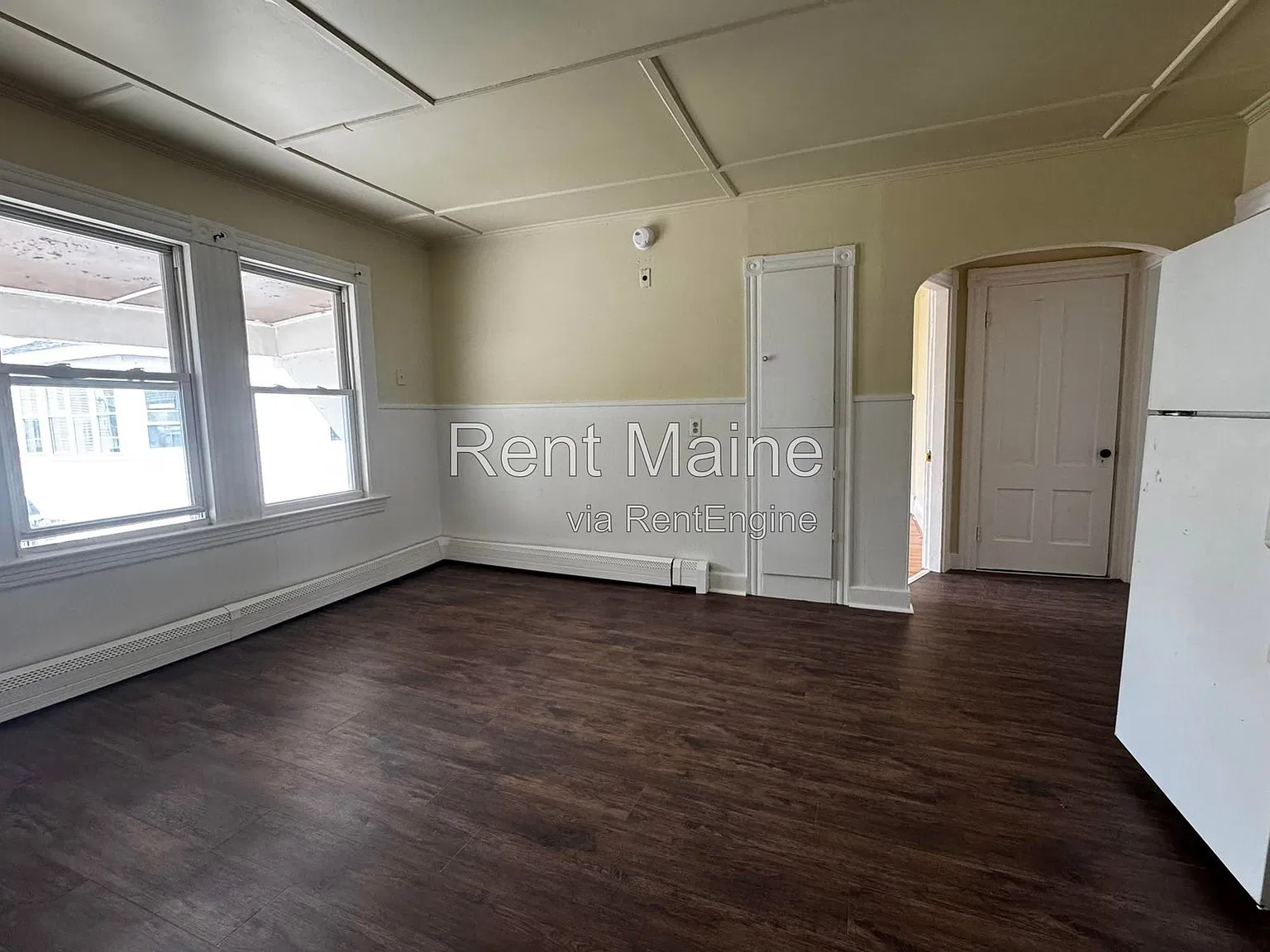 3 bed, 1.0 bath, 845 sqft, $1,225 — Photo 3