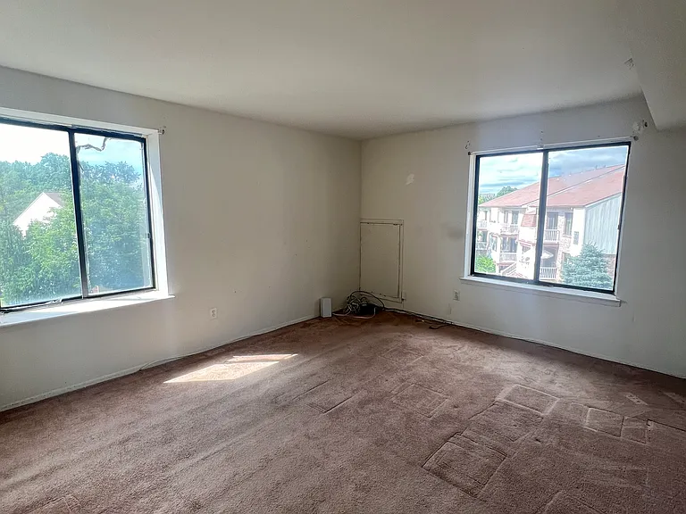 6923 Hilltop Dr — Photo 5