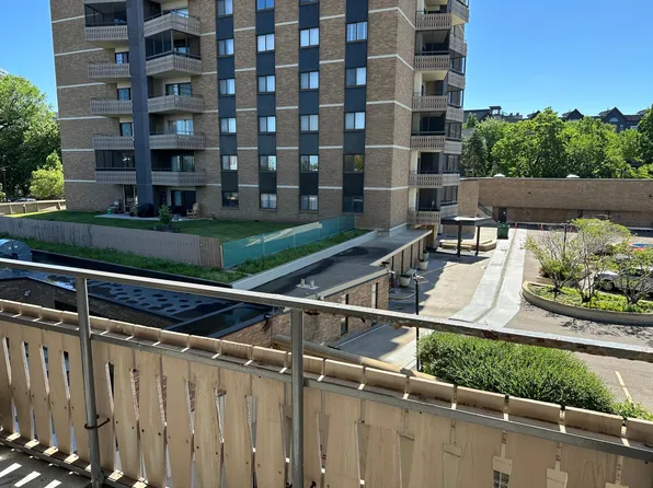 410 Groveland Ave APT 305, Minneapolis, MN 55403
