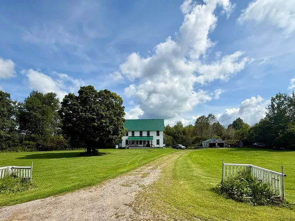 916 California Rd, Gouverneur, NY 13642
