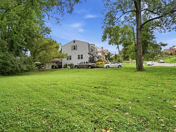 4th image of 5783 Pandora Ave