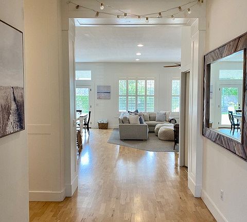 4th image of 3005 E Lexington Ave