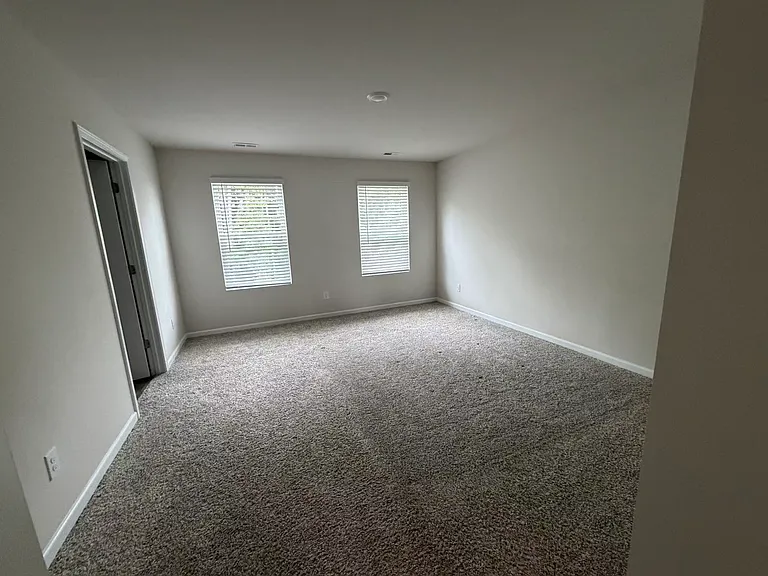 312 Cedar Knoll Cir — Photo 15