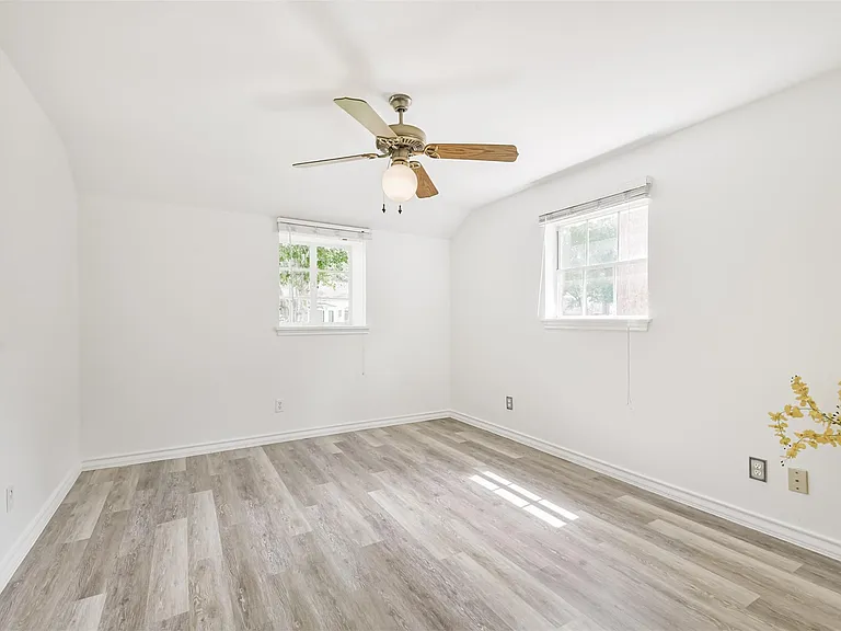 12223 Old Oaks Dr — Photo 30