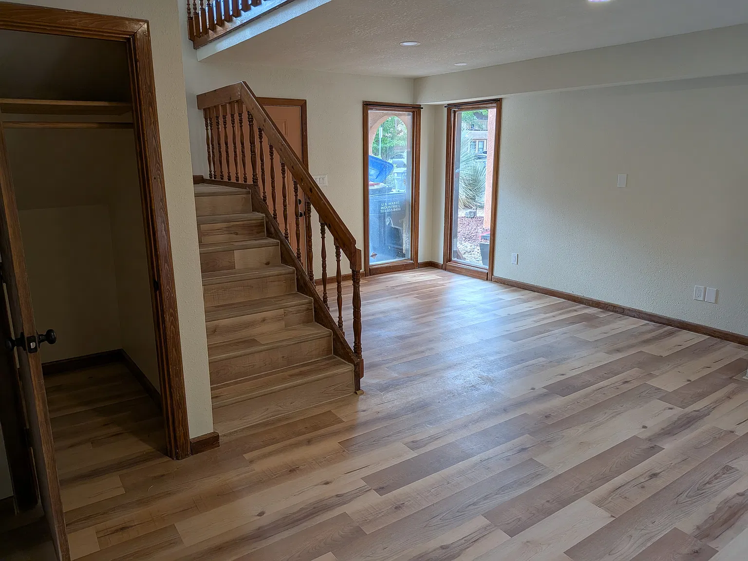 3 bed, 2.5 bath, 2549 sqft, $2,000 — Photo 3