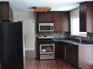 821 Barclay Dr, Troy, MI