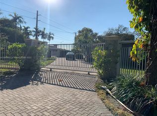 8601 SW 70th St, Miami, FL 33143