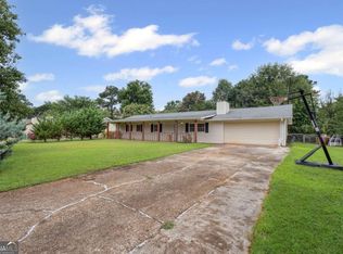 472 Camden Cir, Lawrenceville, GA