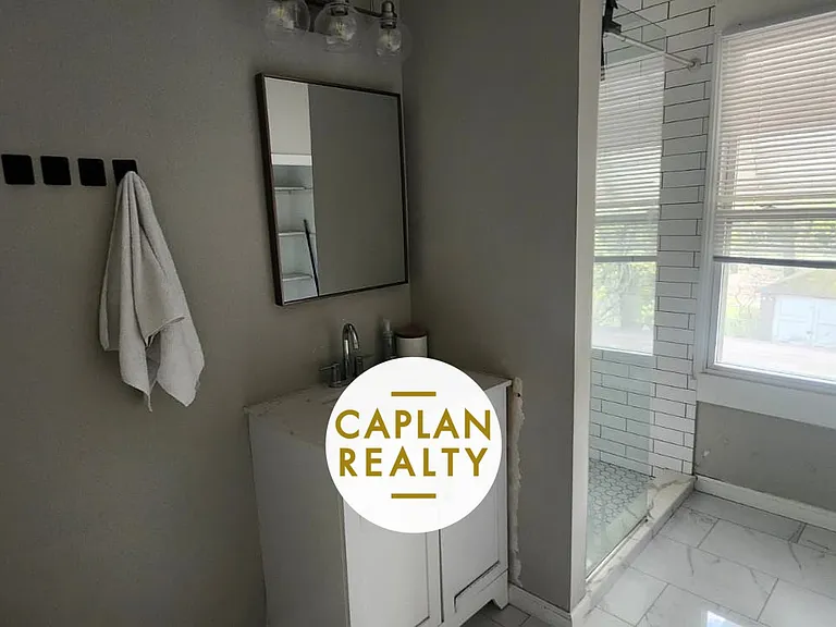 84 Munson St #2F — Photo 5