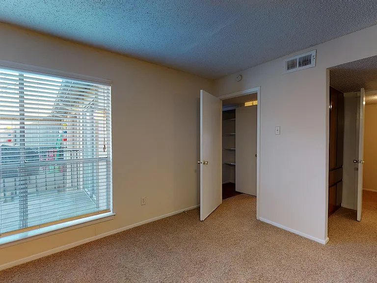 Addison Apartments at the Park — Photo 309