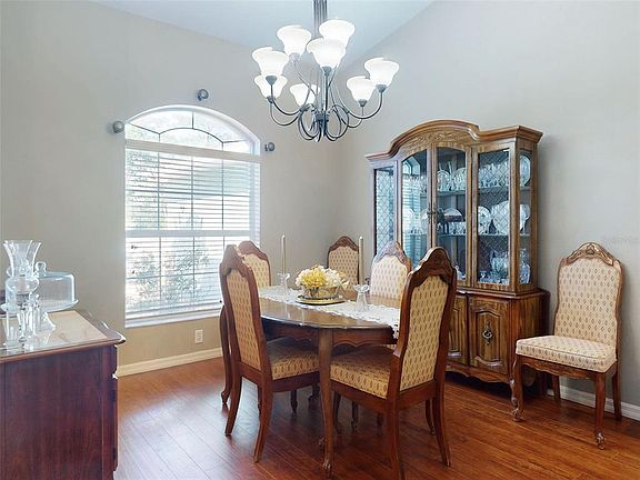 5th image of 17901 SW 25th Avenue Rd