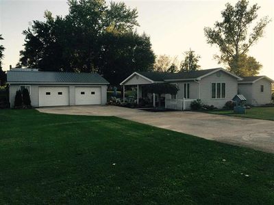 1595 W Knight St, Pleasant Lake, IN, 46779