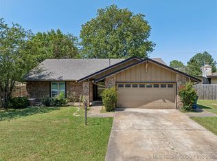 7065 E 52nd St, Tulsa, OK 74145