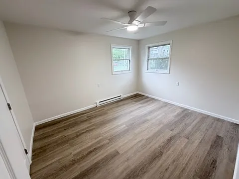 575 E Oak St — Photo 12