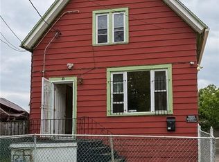 10 Grimes St, Buffalo, NY 14212