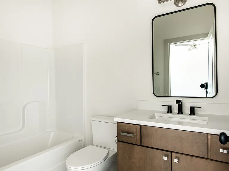 109 Stringer St #101 — Photo 27