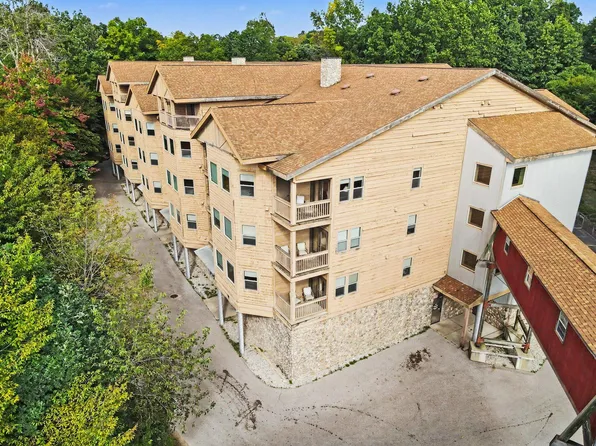 5900 S Water Rd #216, New Era, MI 49446