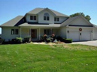 22 Bridge View Ct, Saunderstown, RI 02874