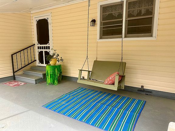 5th image of 1304 Belcher Ln