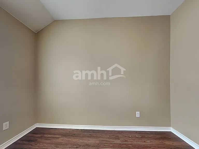 1325 Tanglevine Ln — Photo 15