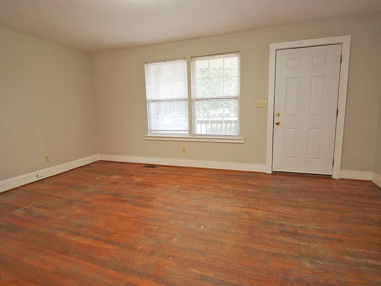 1141 Virginia St — Photo 22