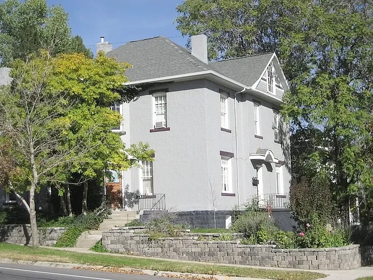 253 E 5th Ave #1 — Photo 2