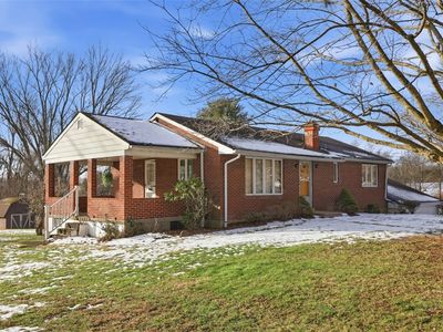2464 Henry Ln, Sewickley, PA, 15143