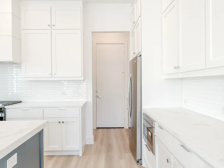 11661 Liberty Commons Ct — Photo 15