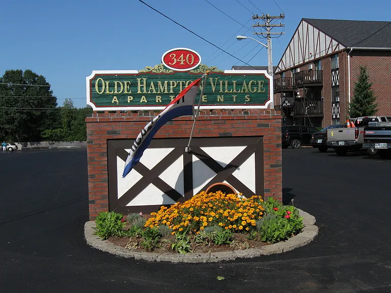 Olde Hampton Village — Photo 57