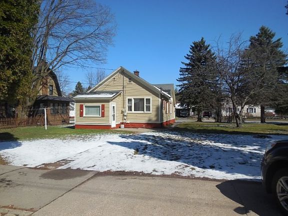 3rd image of 509 W A St