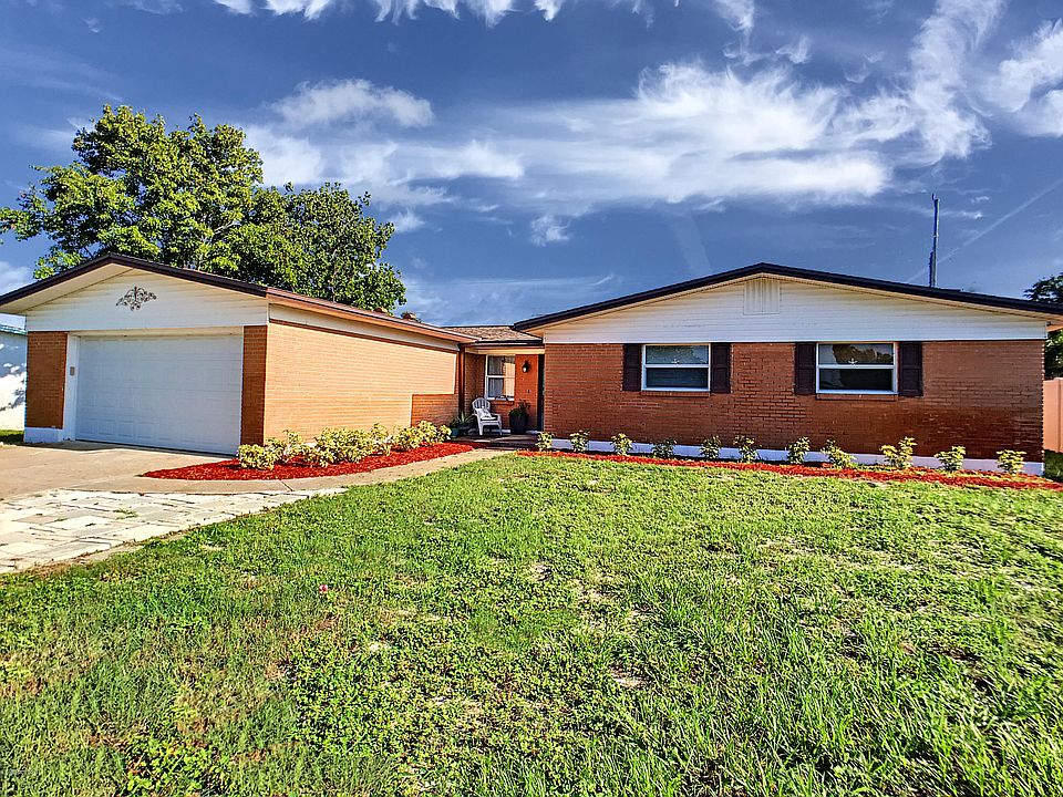 1st image of 1310 Holt Dr